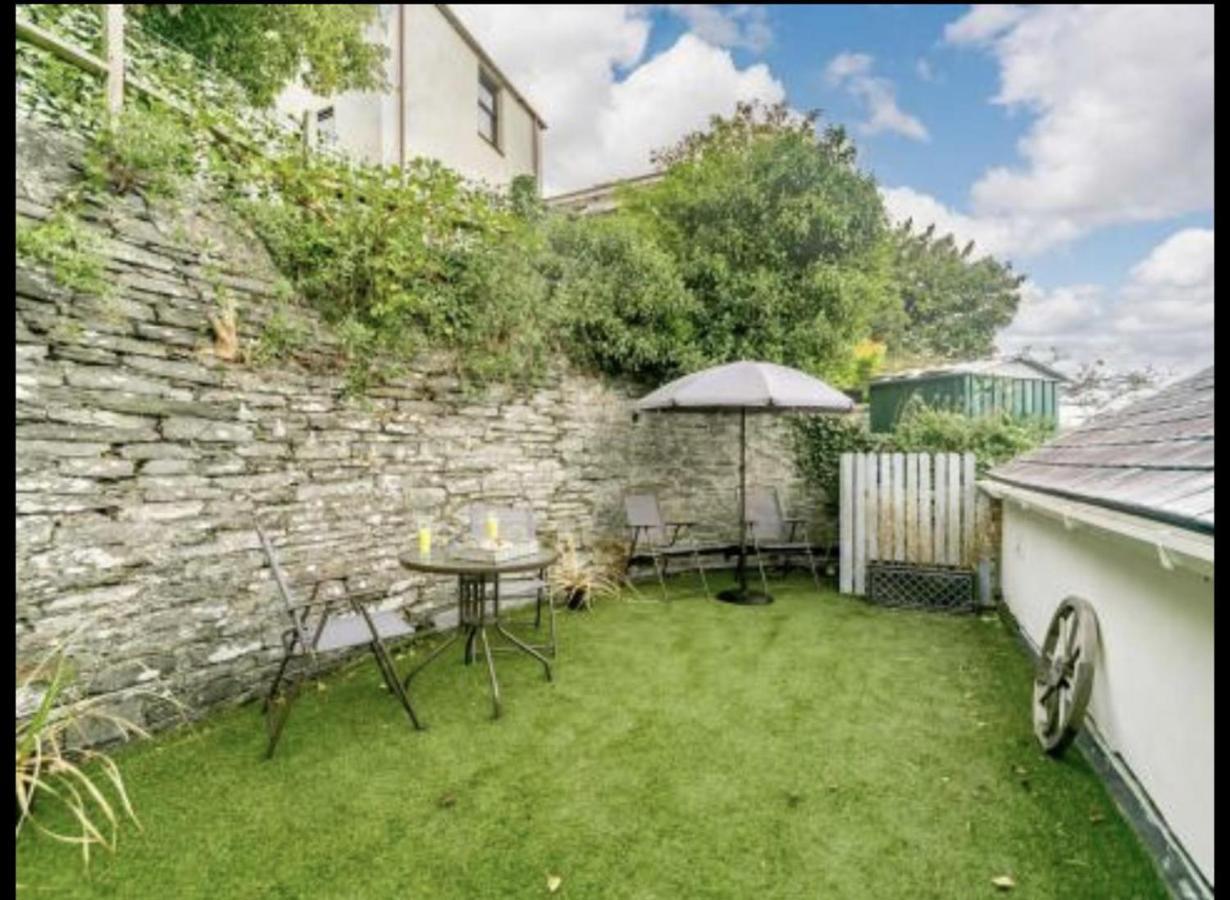 Charming 2-Bed Cottage In Wadebridge Cornwall Exteriör bild